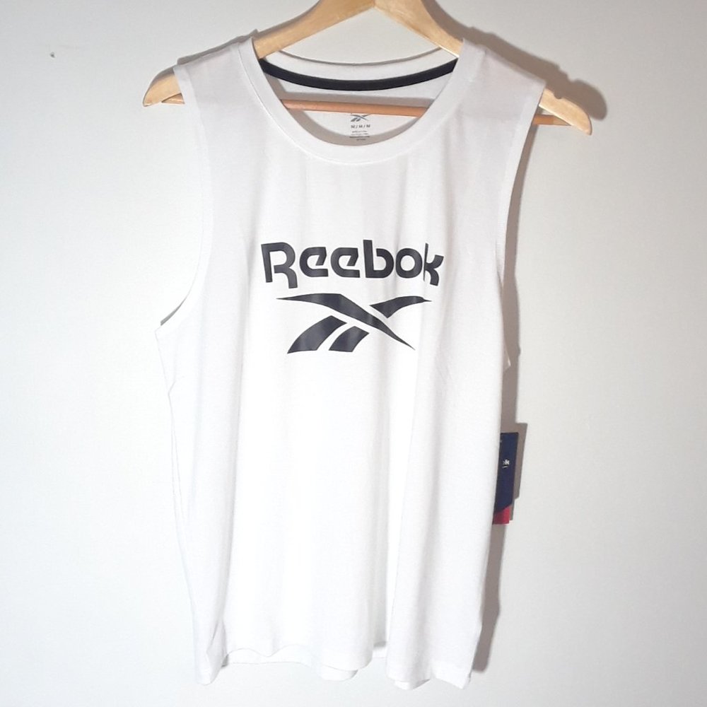 ❌SOLD❌NWT Reebok Muscle Top - Picture 2 of 9